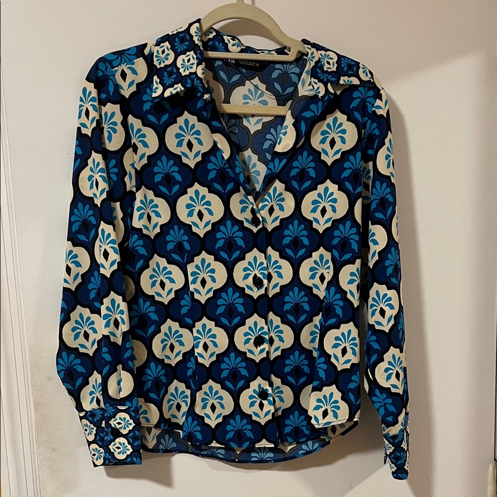 Zara Blue and Cream Floral Blouse